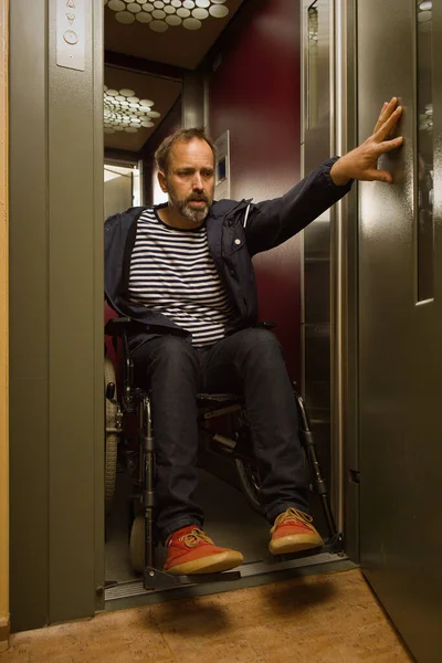 Disabled Man Wheel Chair Using Elevator Apartment House — Stock Photo, Image