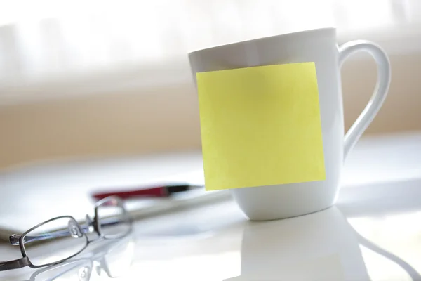 Büro gelb Haftnotiz — Stockfoto