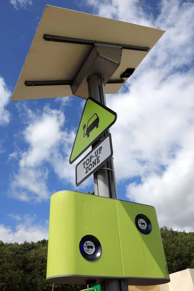 Opladen punt voor elektrische auto — Stockfoto