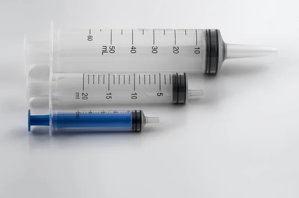 Syringes Front Linear 01 — Stok Foto
