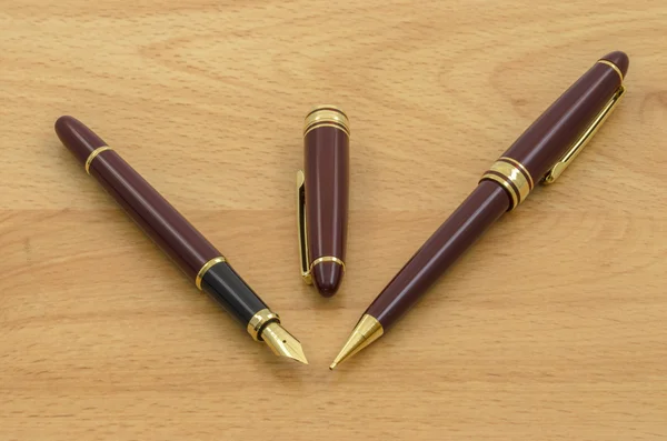 Caneta-tinteiro e conjunto de lápis 03 Imagem De Stock
