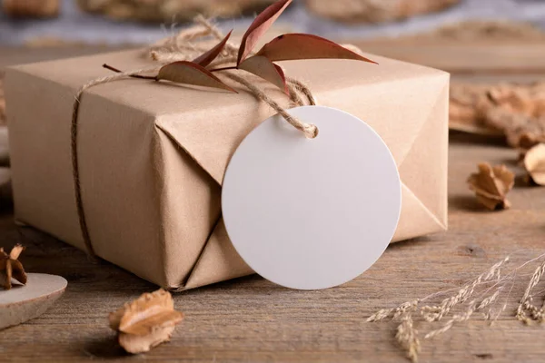 Bianco Regalo Tag Mockup Natale San Valentino Avvolto Regali Sfondo — Foto Stock