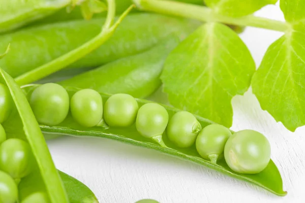 Fresh Organic Raw Green Opened Peas Pod White Background Healthy — Photo