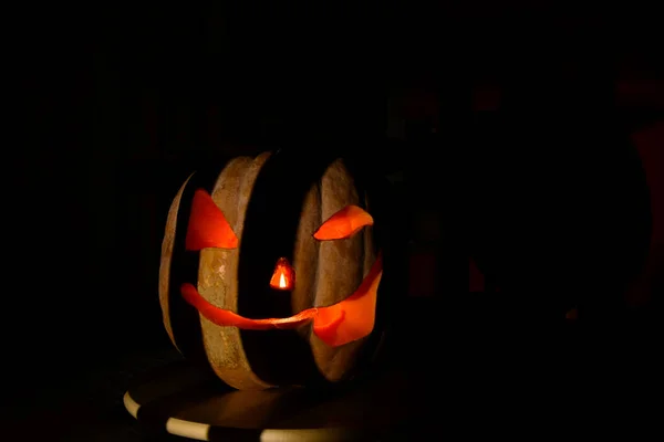 Gruselig Gruselig Geschnitzter Kürbis Leuchtet Der Halloween Nacht Traditionelles Halloween — Stockfoto