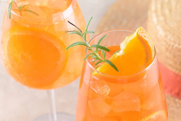 Classic Italian Aperitif Aperol Spritz Cocktail Wineglass Ice Slice Orange — Fotografia de Stock