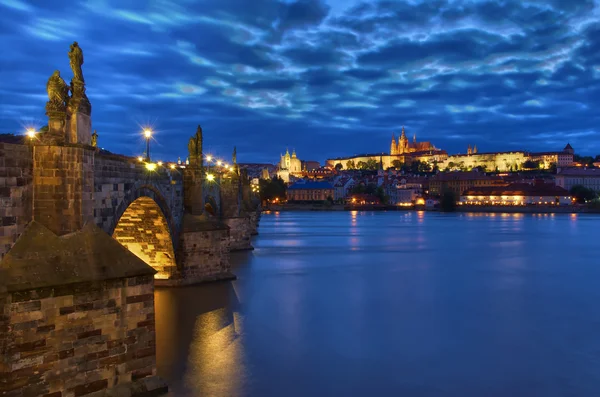 Vista nocturna de Praga —  Fotos de Stock