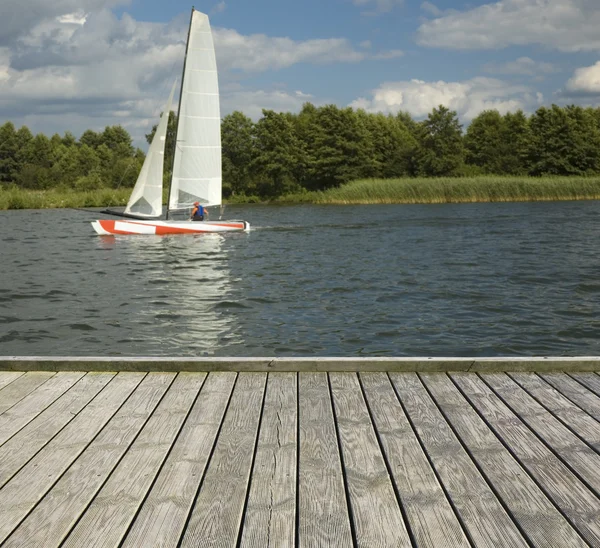 Empty wooden jetty — Stock Photo, Image