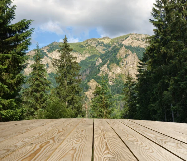 Desku s mountain view — Stock fotografie