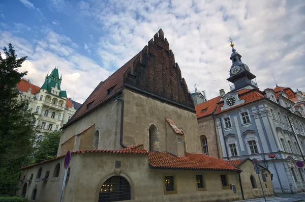 Oud-nieuw synagoge in Praag — Stockfoto