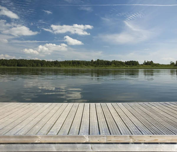 Empty wooden jetty — Stock Photo, Image