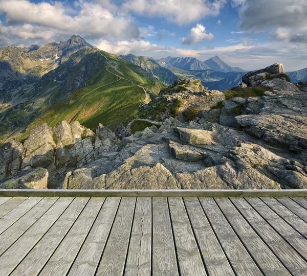 Terrace and mountain — Stock Photo, Image