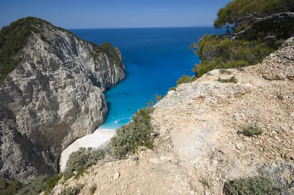 Βραχώδη ακτή του σκάφους cliffed — Φωτογραφία Αρχείου