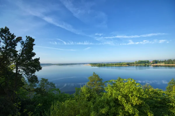 Göl Üstten Görünüm