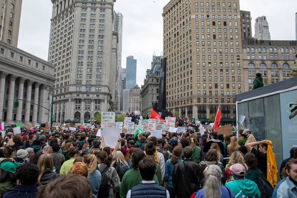 Foley Meydanı, New York, New York, ABD 05-03-2022 Protestocuları