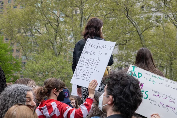 Young Female Holding Cardboard Sign Words Freedom Choice Human Right — Φωτογραφία Αρχείου