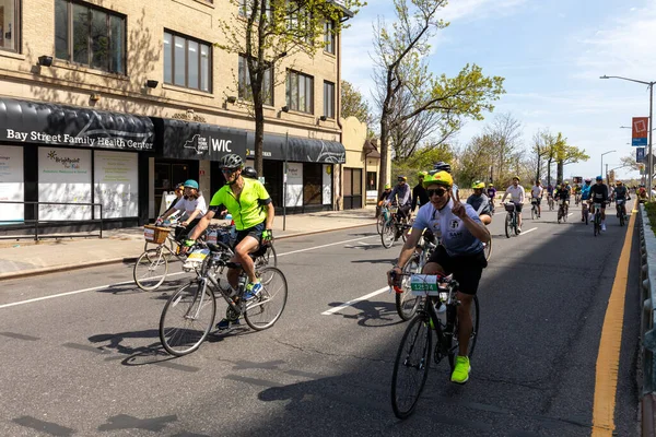 Rowerzyści Biorący Udział Trasie Rowerowej Five Boro Bike Staten Island Obrazek Stockowy