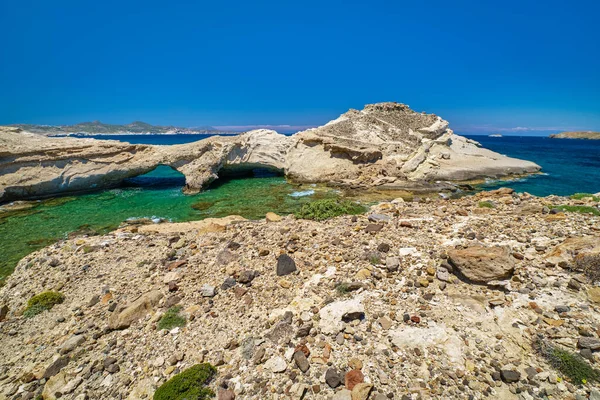 Typisk Vacker Utsikt Över Grekiskt Landskap Solig Sommardag Stora Blå — Stockfoto