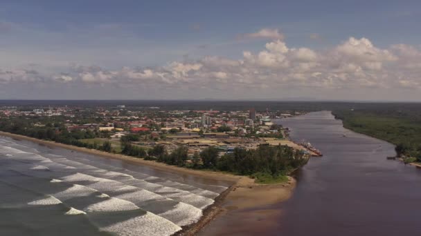 Вид Воздуха Пляж Устье Реки Бруней Китайское Море Остров Борнео — стоковое видео