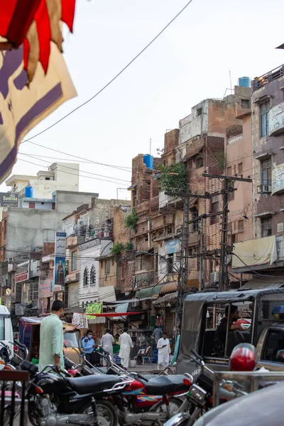 Lahore Pakistan Wrzesień 2021 Pracowita Ulica Starego Miasta Lahore Ludzie — Zdjęcie stockowe