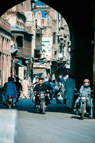 Lahore Pakistan Settembre 2021 Delhi Gate Lahore Città Murata Affollata — Foto Stock