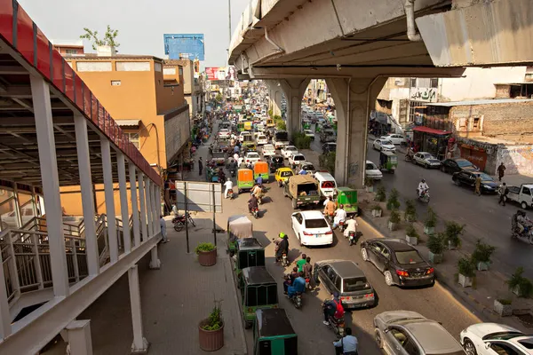 Rawalpindi Pakistan Wrzesień 2021 Ruchliwa Ulica Rawalpindi Korki Centrum Rawalpindi — Zdjęcie stockowe