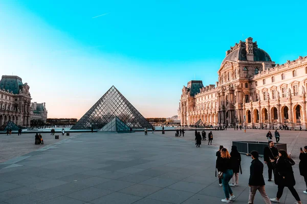 Paris France November 2021 Building Louvre Museum Sunny Day Paris — Stock Photo, Image