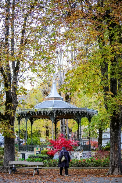 Luchon Francia Noviembre 2021 Hermoso Pabellón Otoño Parque Luchón Pirineos — Foto de Stock