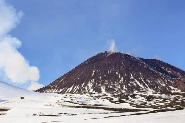 Etna Vulkansluttning Med Ånga Som Stiger Från Kratern Sicilien Italien — Stockfoto