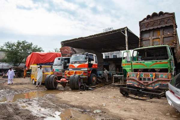 Rawalpindi Pakistan Wrzesień 2021 Kolorowa Tradycyjna Pakistańska Ciężarówka Rawalpindi Pakistan — Zdjęcie stockowe