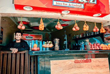 Sharm El Sheikh, Mısır 'da taze meyve suyu tezgahı
