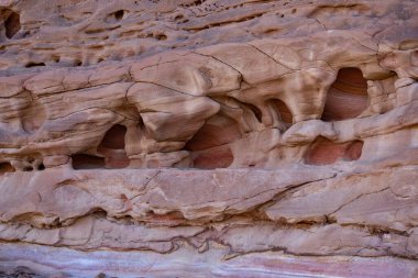 Sina Çölü, Mısır 'daki güzel dağ manzarası. Güney Sina 'daki Kanyon.