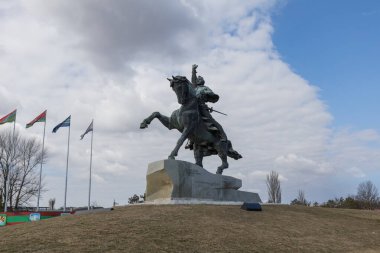 TIRASPOL, MOLDOVA - Mart 2022: Tiraspol, Moldova 'daki Suvorov Meydanı' ndaki Suvorov Anıtı