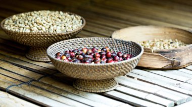 Çiğ kahve çekirdeklerini kapatın, Bali, Endonezya