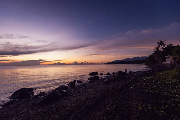 Tulamben, Doğu Bali, Endonezya 'da şaşırtıcı gün doğumu