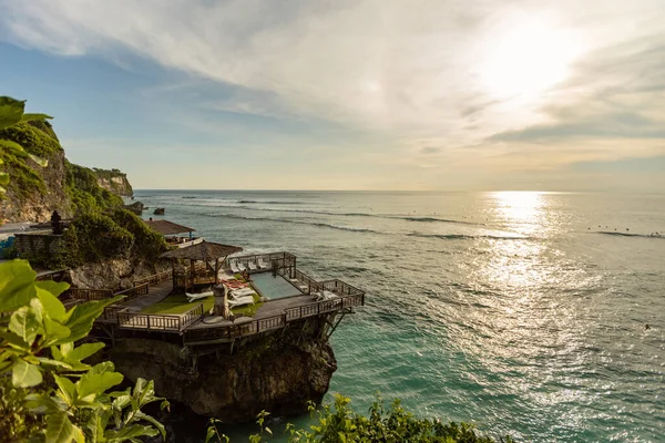 Bali Indonésia Abril 2022 Moradia Com Piscina Falésia Praia Uluwatu — Fotografia de Stock