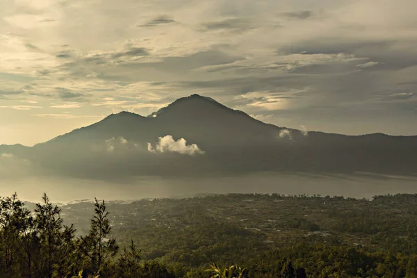 Batur Vulkaanwandeling Panoramisch Uitzicht Bij Zonsopgang Vanaf Top Bali Indonesië — Stockfoto