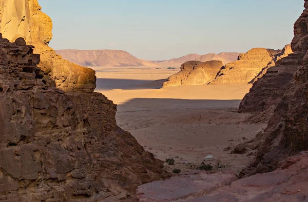 Formaciones Piedra Desierto Wadi Rum Día Soleado Wadi Rum Jordania — Foto de Stock