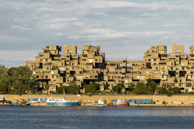 HABITAT 67, Cit du Havre 'de bir konut kompleksi, Saint Lawrence Nehri, Montreal, Quebec, Kanada