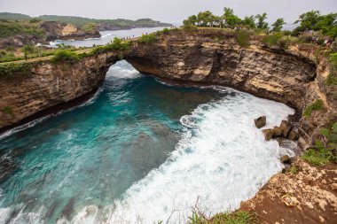Doğal Taş Köprüsü, Mavi Göl, Nusa Penida, Bali, Endonezya