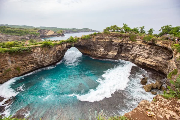 Natural Stone Bridge Blue Lagoon Nusa Penida Bali Indonesia — Stock Photo, Image