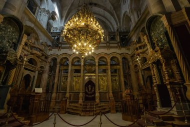 Church of Holy Sepulchre, building interior with huge Chandelier