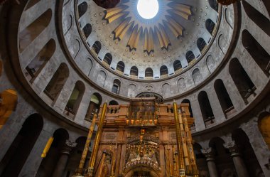 inside of Church of Holy Sepulchre, interior dome 