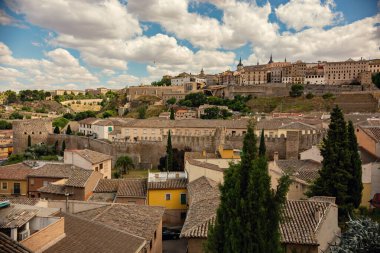 İspanya 'nın tarihi Toledo şehrinin havadan görünüşü