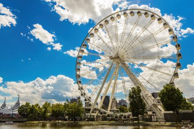 La Grande Roue de Montral - Montreal, Kanada 'nın eski limanında dönme dolap