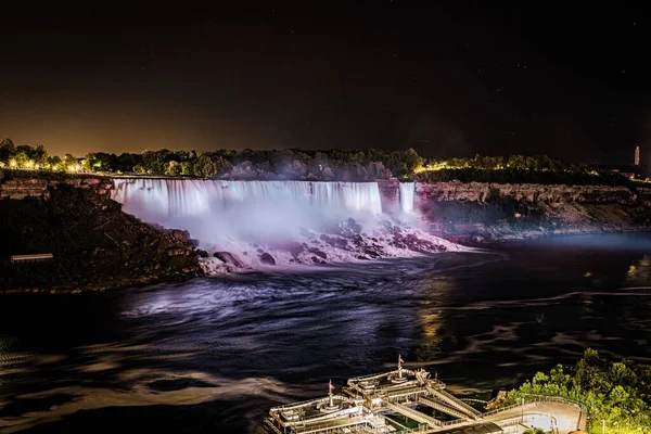 Niagara Falls Illuminated Night Long Exposure Picture Ontario Canada — Stockfoto