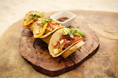 Geleneksel Meksika karidesli tacolar, Meksika sahilinde tacolar.