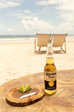 Meksika, Tulum sahilinde limon ve tuzlu Corona birası.