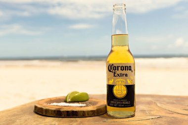 Meksika, Tulum sahilinde limon ve tuzlu Corona birası.