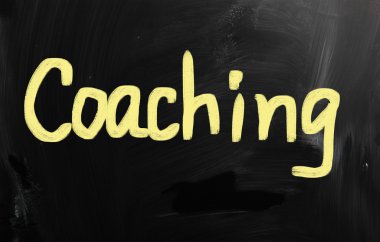 el yazısıyla yazılmış bir yazı tahtası Beyaz tebeşir ile iş fikirleri