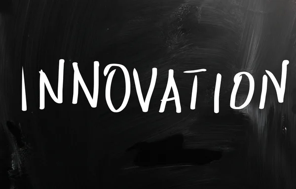 Έννοια της καινοτομίας σε πίνακα κιμωλίας — Φωτογραφία Αρχείου